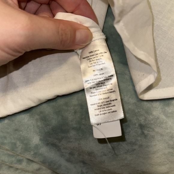 Vineyard vines white top - Picture 3 of 3